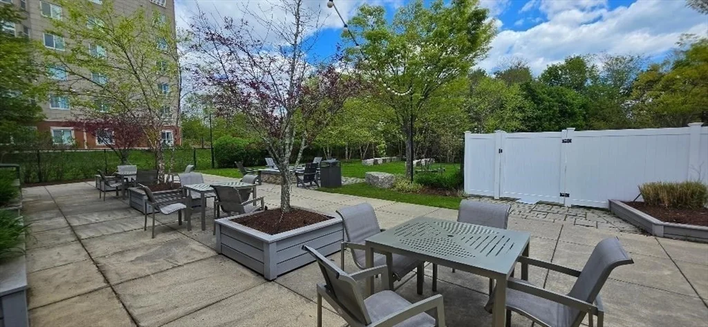 1 Cityview Ln, Quincy