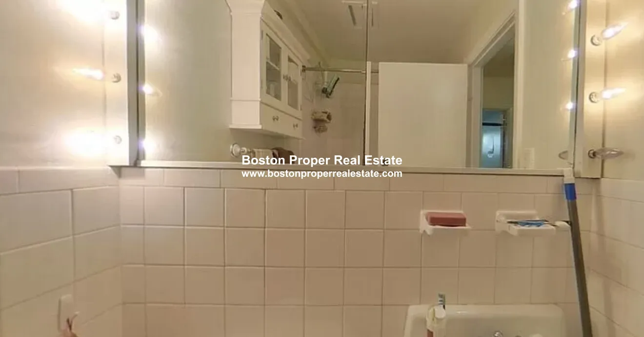 49 Symphony Rd, Fenway