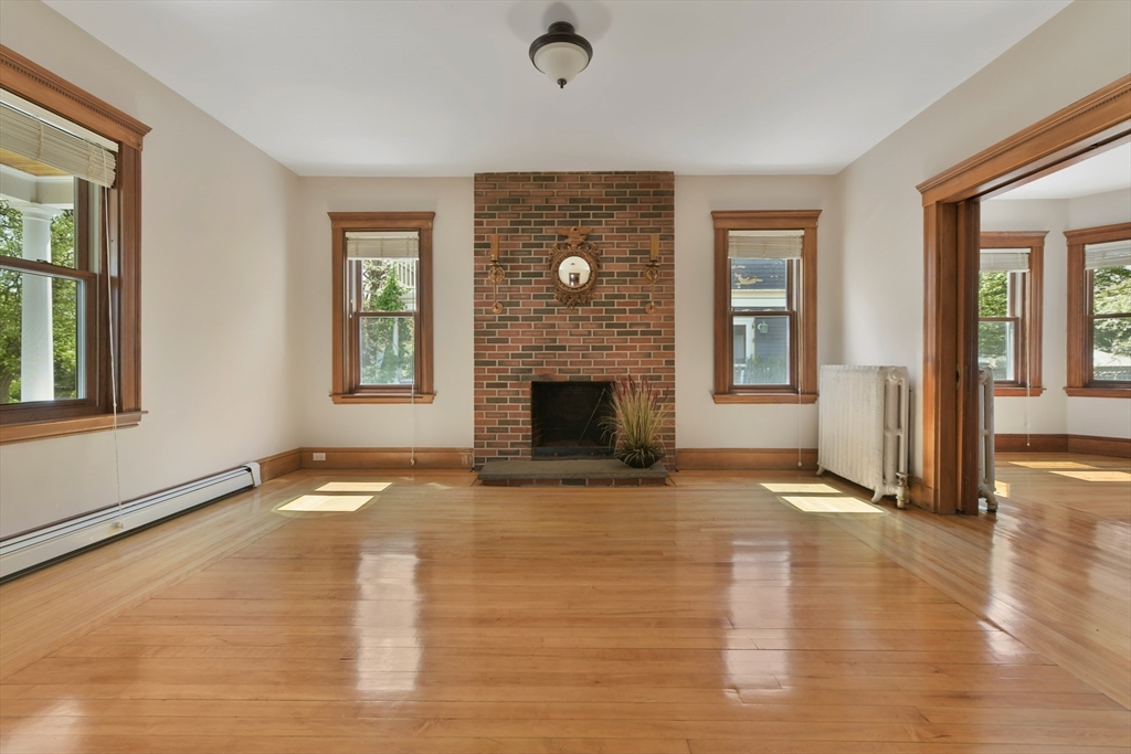 28 Meredith St, West Roxbury