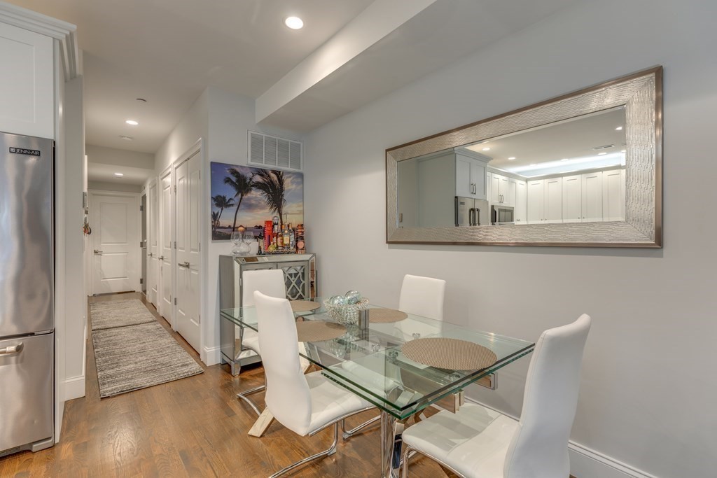 141 W 6th St, South Boston