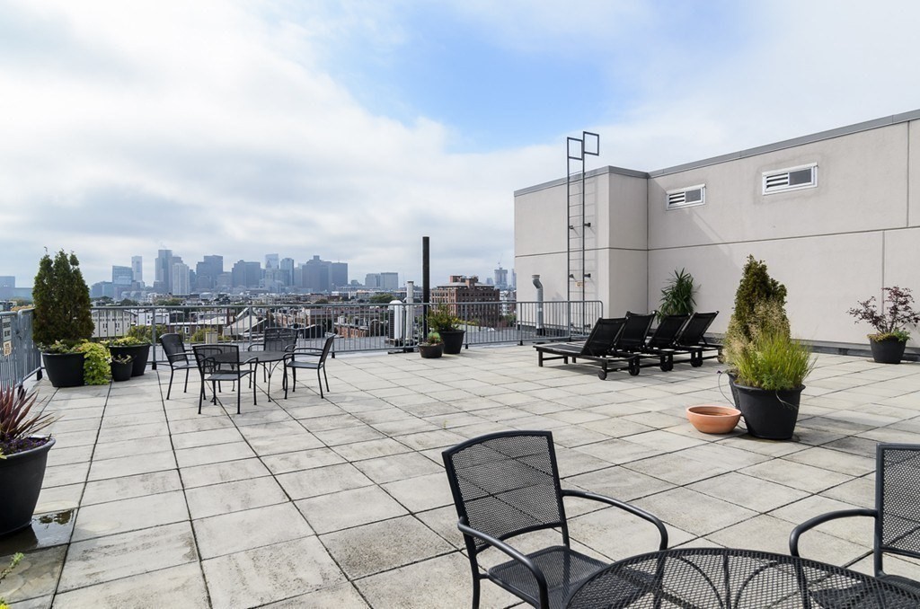 156 Porter St, East Boston