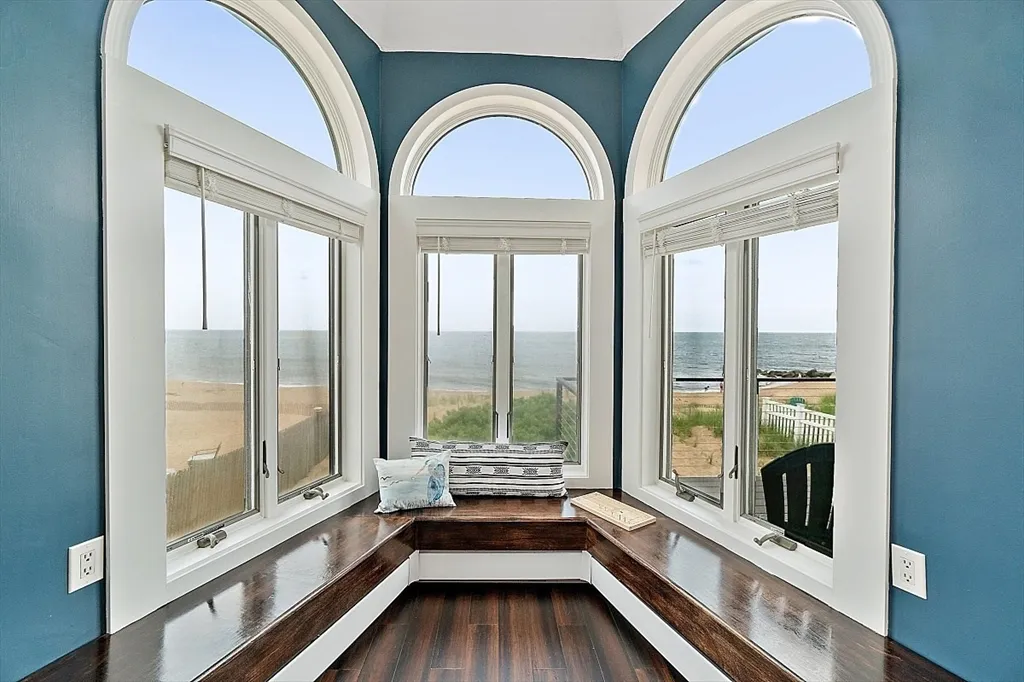 4 Northern Blvd, Plum Island