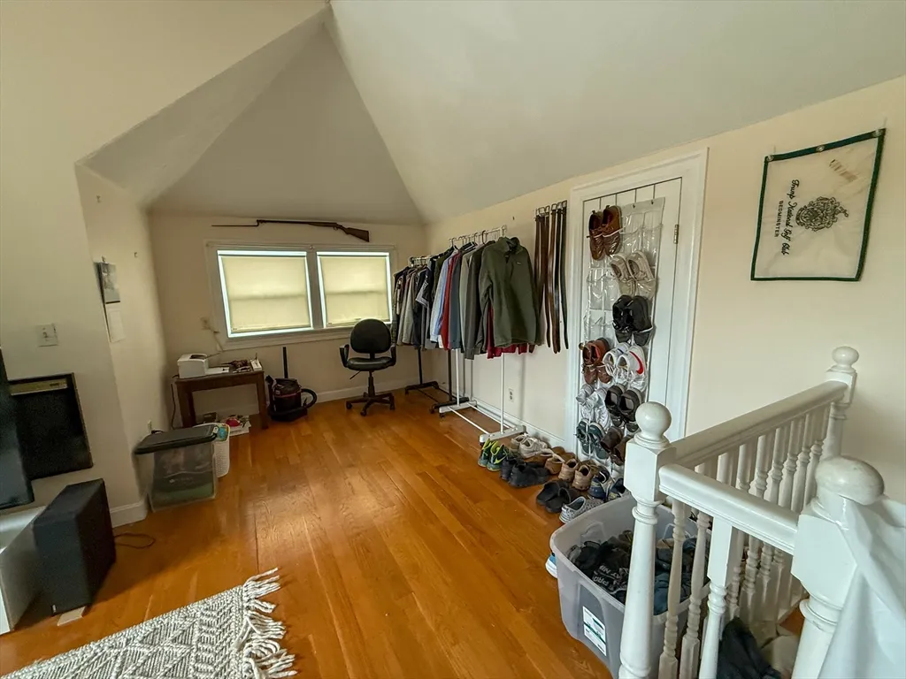 56 Bowdoin St, Medford