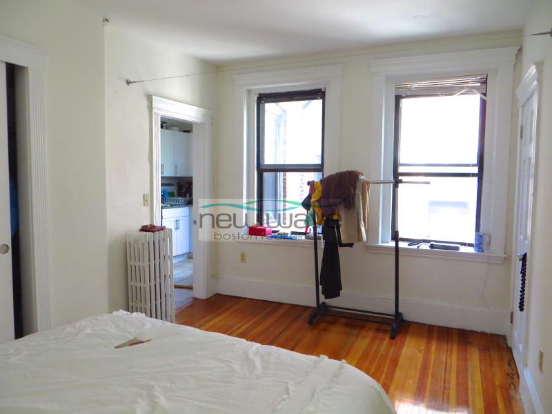 41 Joy St, Beacon Hill