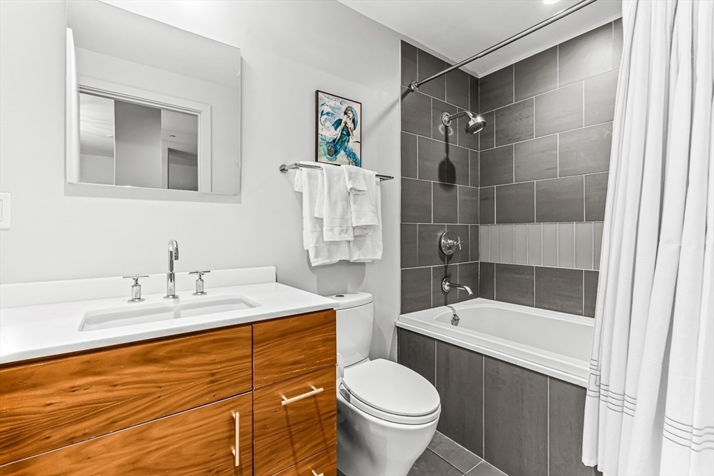 346 Congress, South Boston