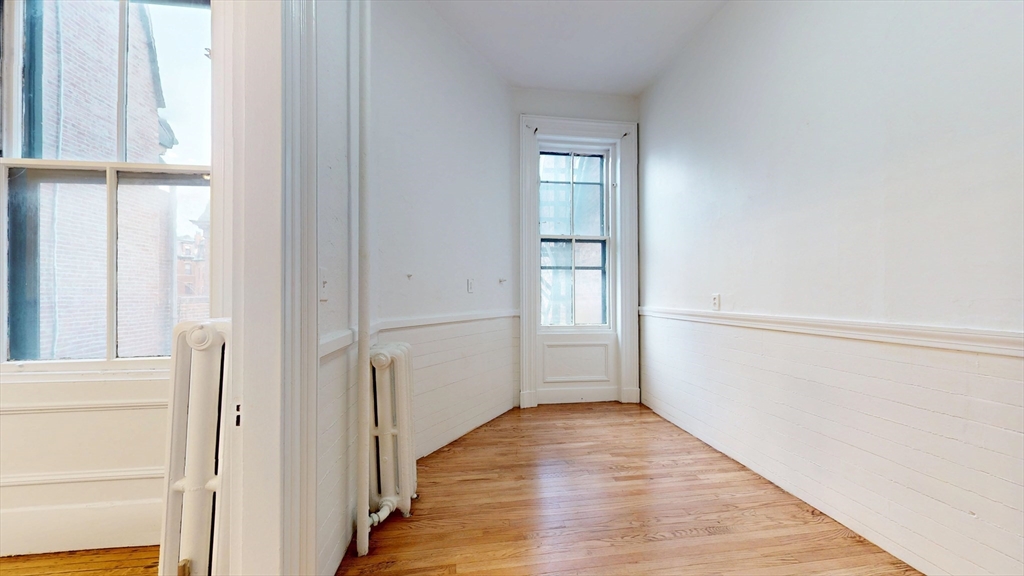 205 Beacon St, Back Bay