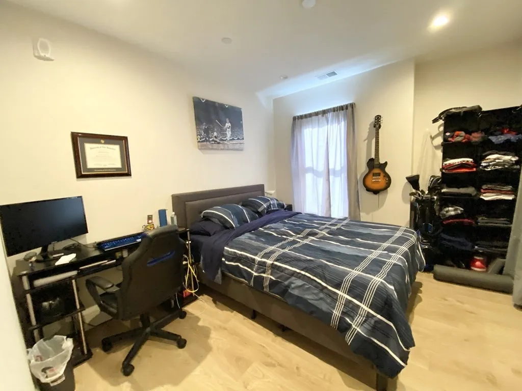 118 Buttonwood, Boston