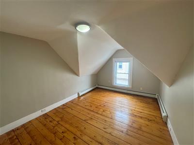 28 Francesca Ave, Powder House Square