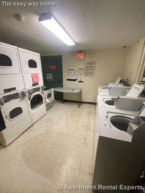 474 Broadway, Magoun Square