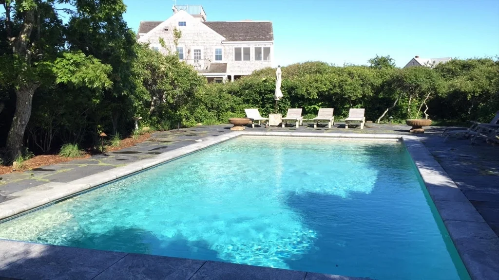 26 Old Tom Nevers, Nantucket