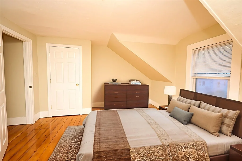 30 Sheppard Ave, Braintree