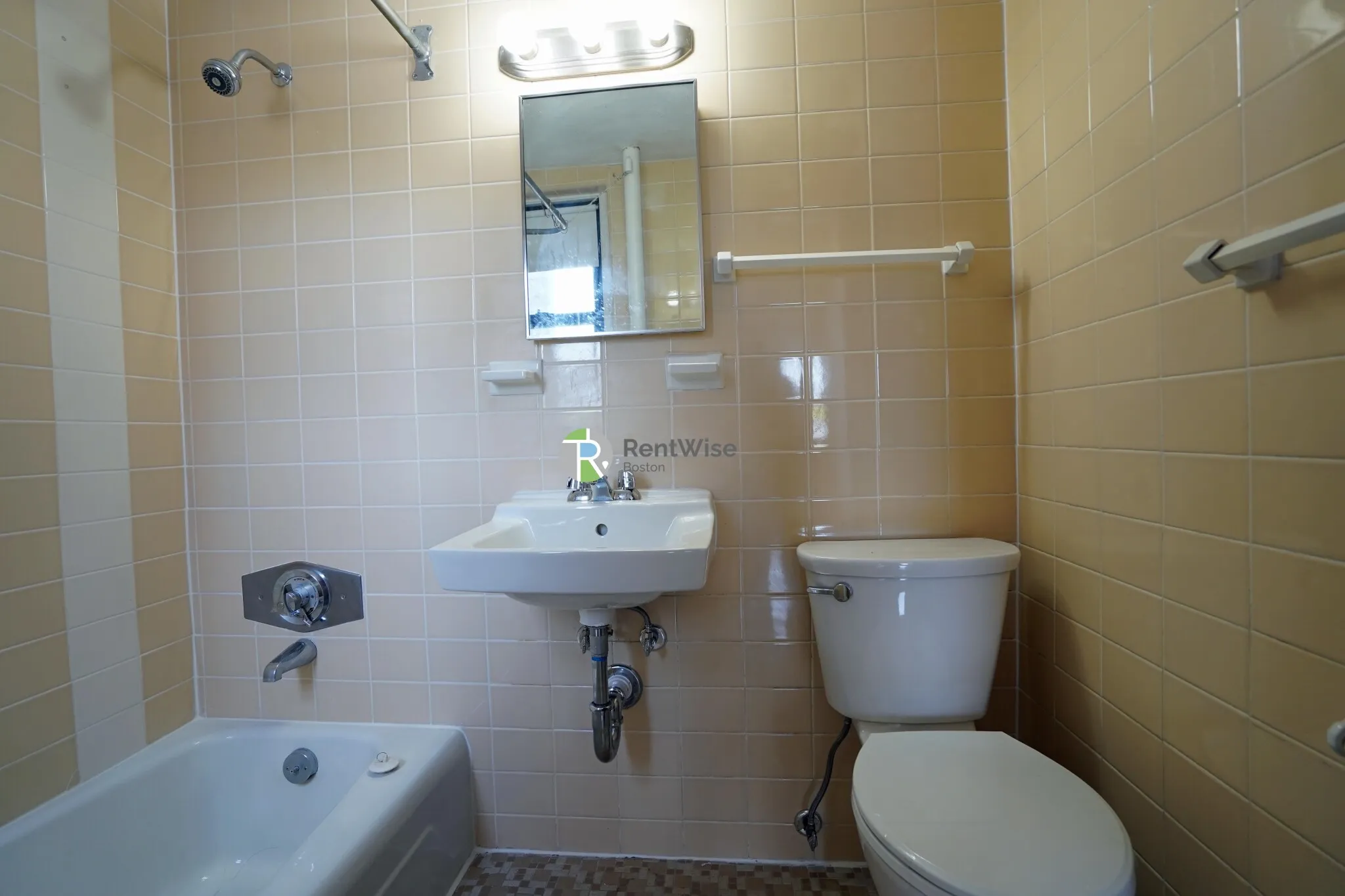 1315 Commonwealth Ave, Allston