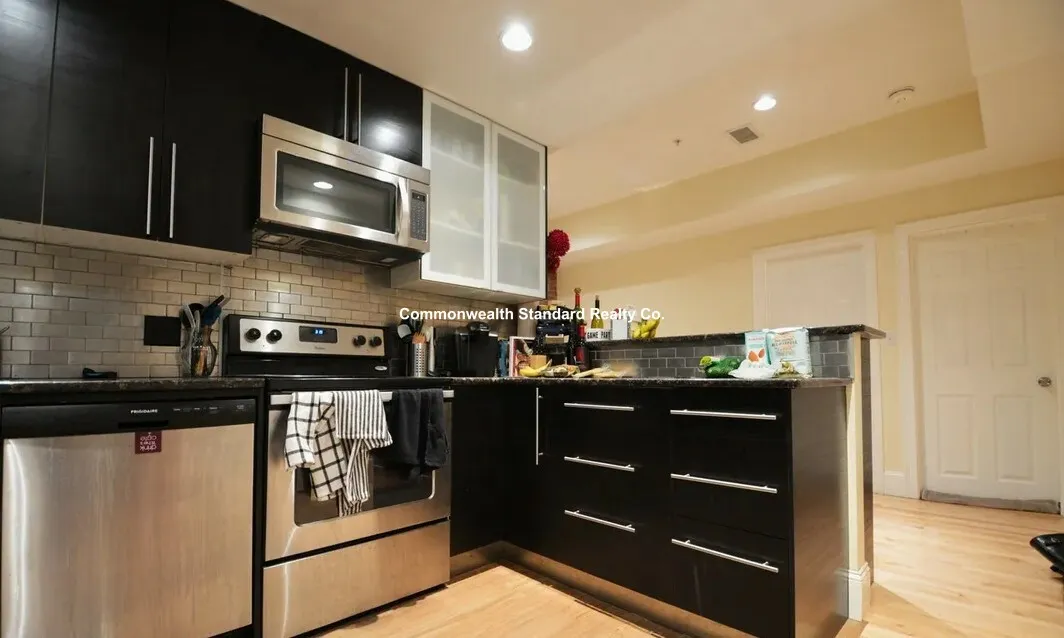 1203 Beacon St, Brookline