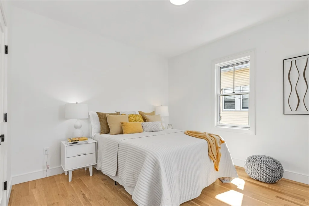 142 Birch St, Roslindale