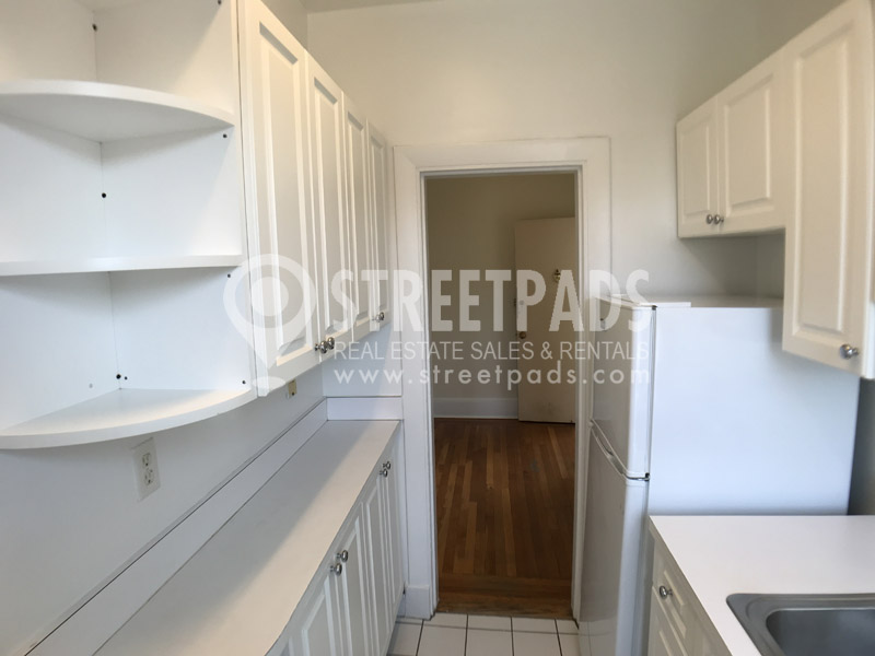 1539 Beacon St, Griggs Park