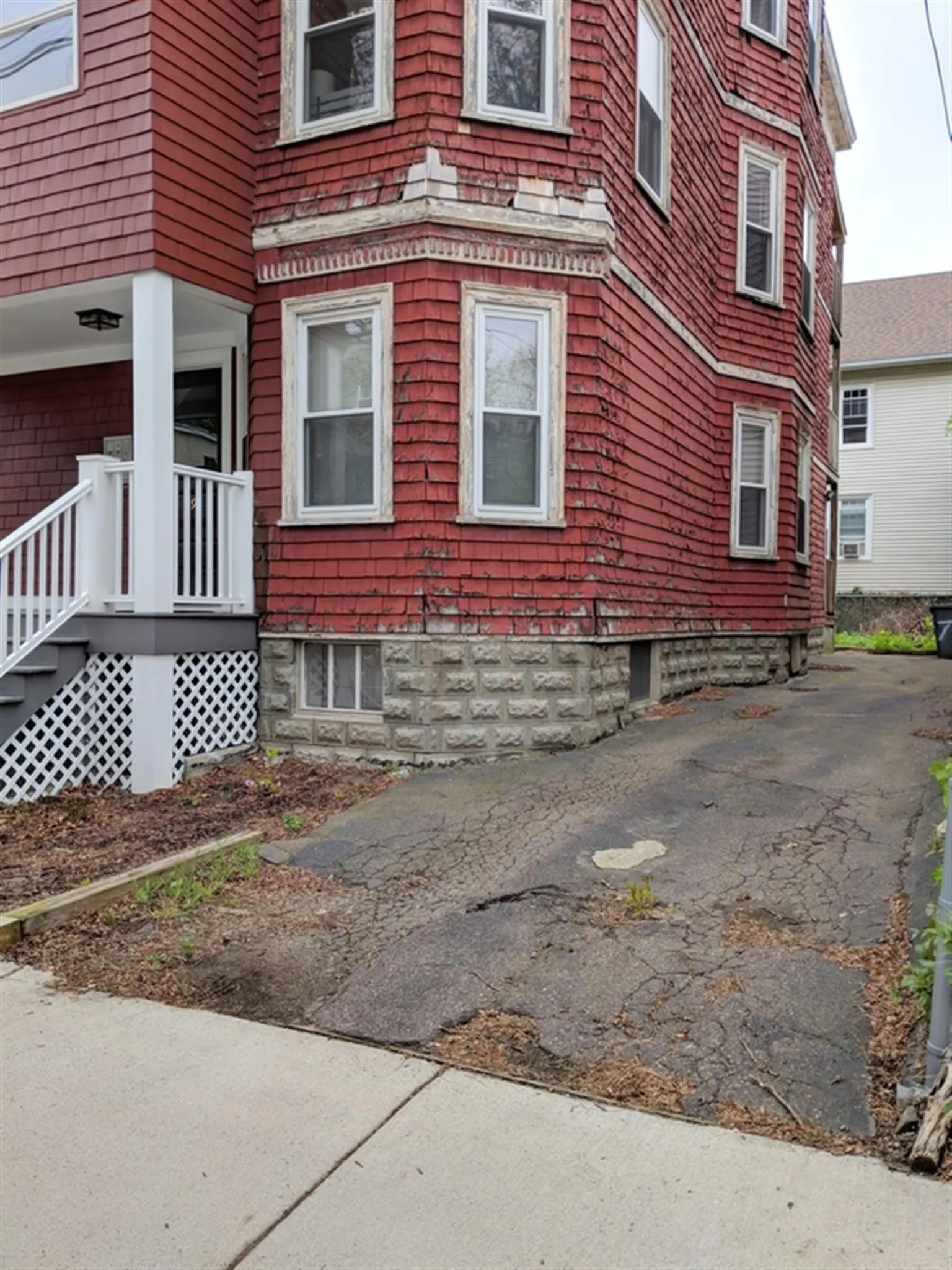 79 Conwell Ave, Teele Square