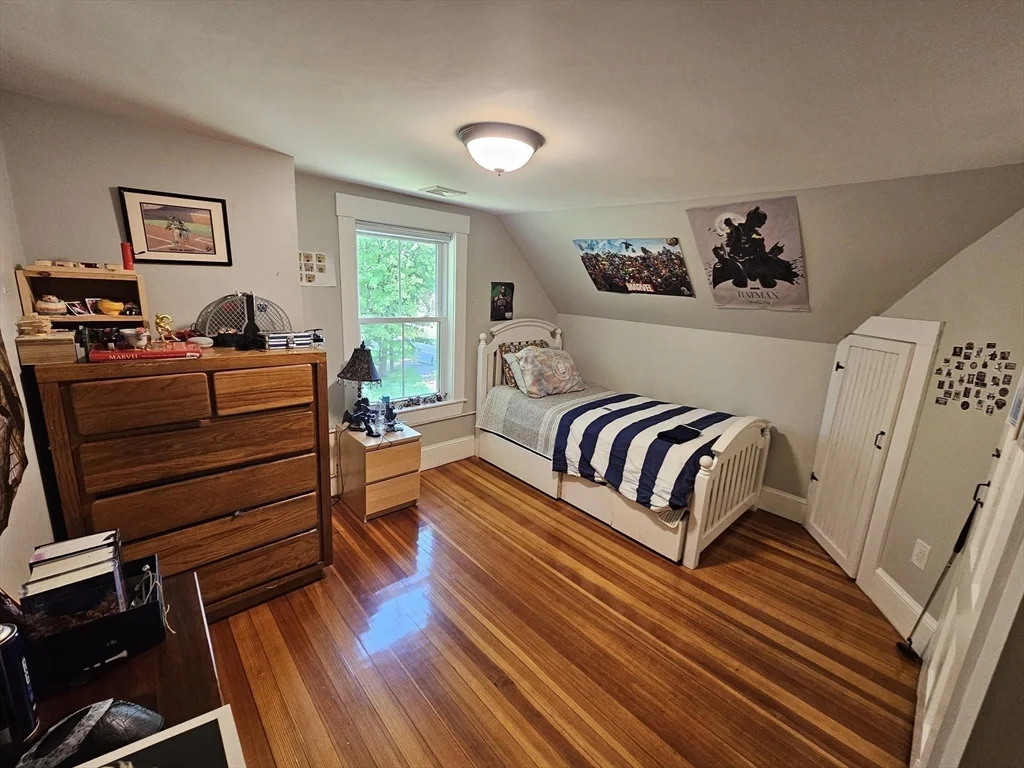 144 East St, Sharon