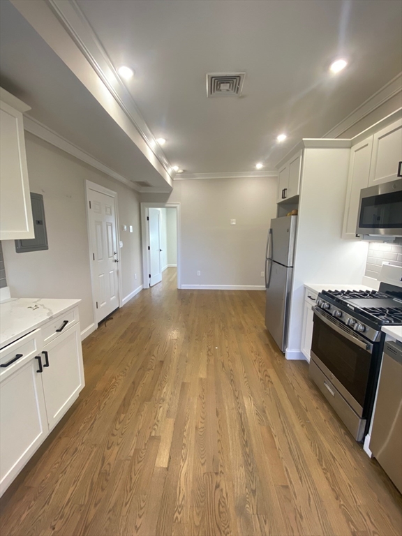 46 Sheridan St, Jamaica Plain