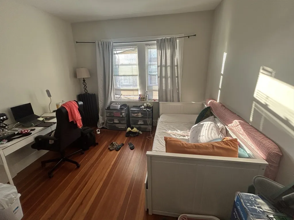 495 Broadway, South Medford