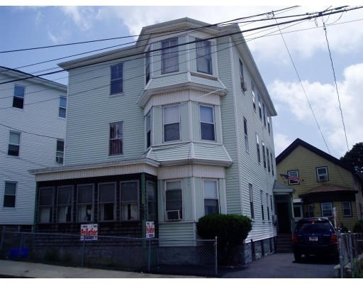 285 Hamlet St, Fall River