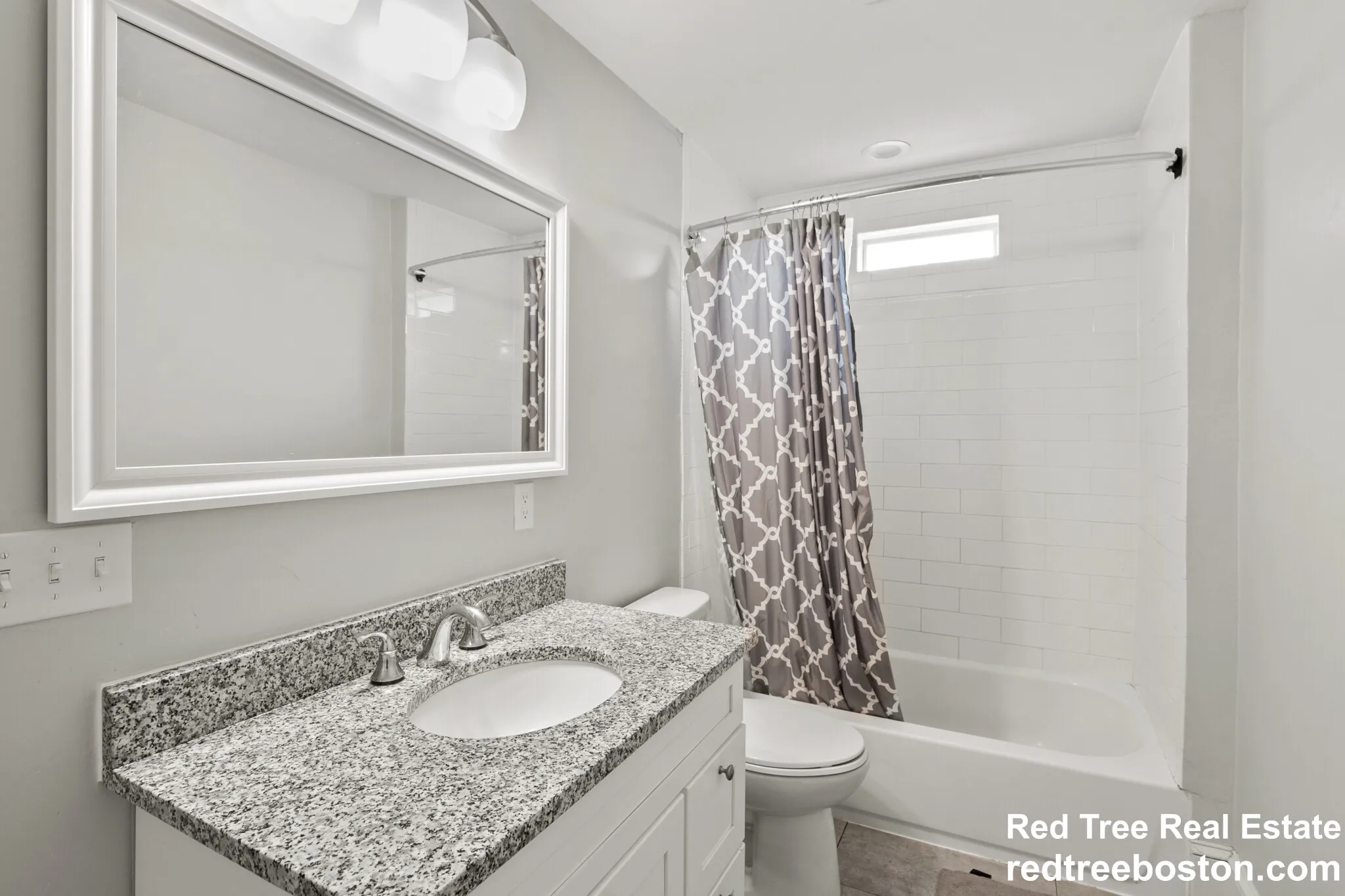 139 Adams St, South Side