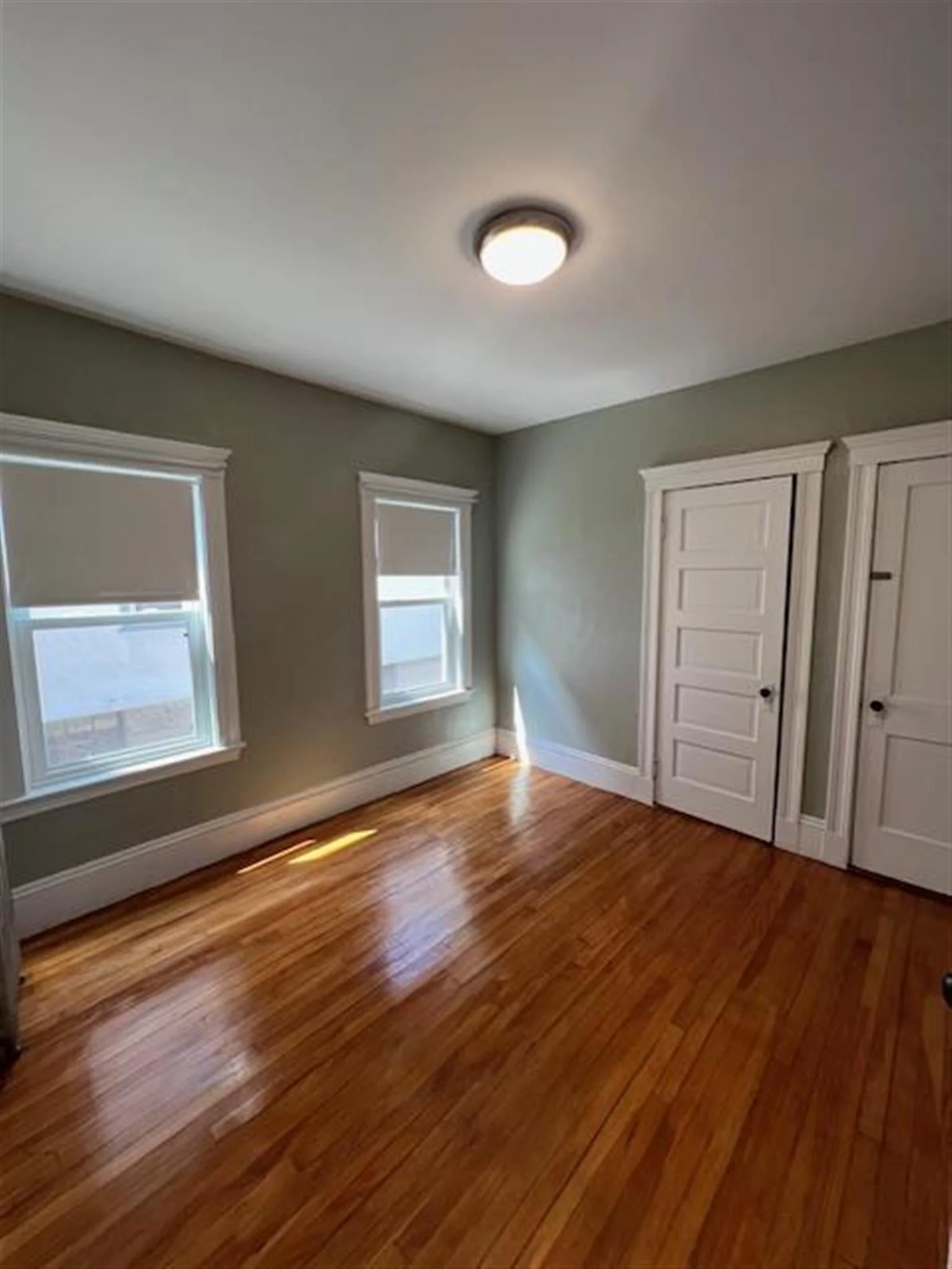 12 Quincy St, Medford