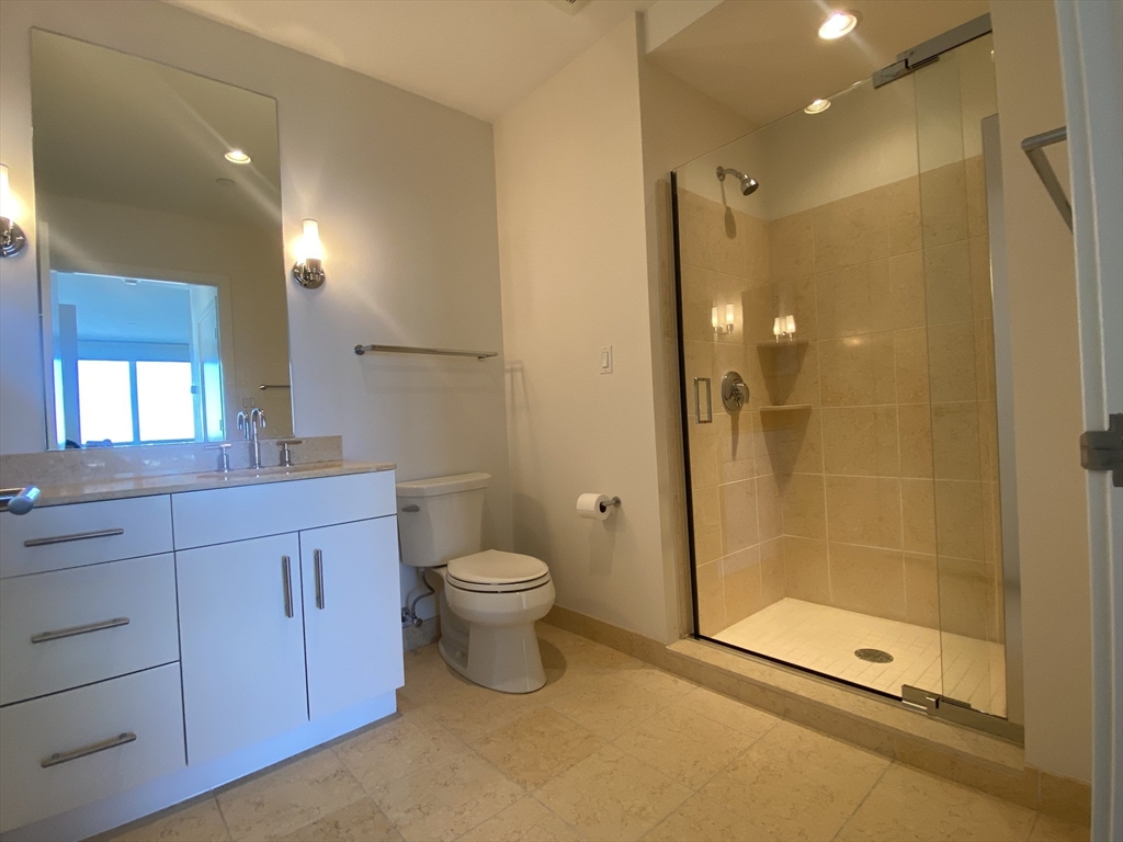 100 Station Landing, Medford