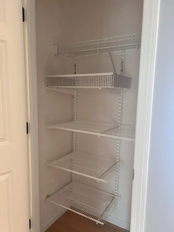 933 Varnum Ave, Lowell