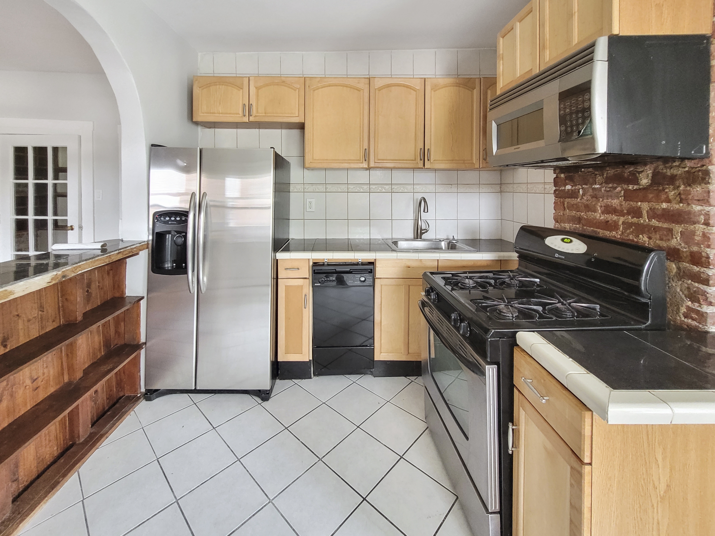 64 Day St, Jamaica Plain