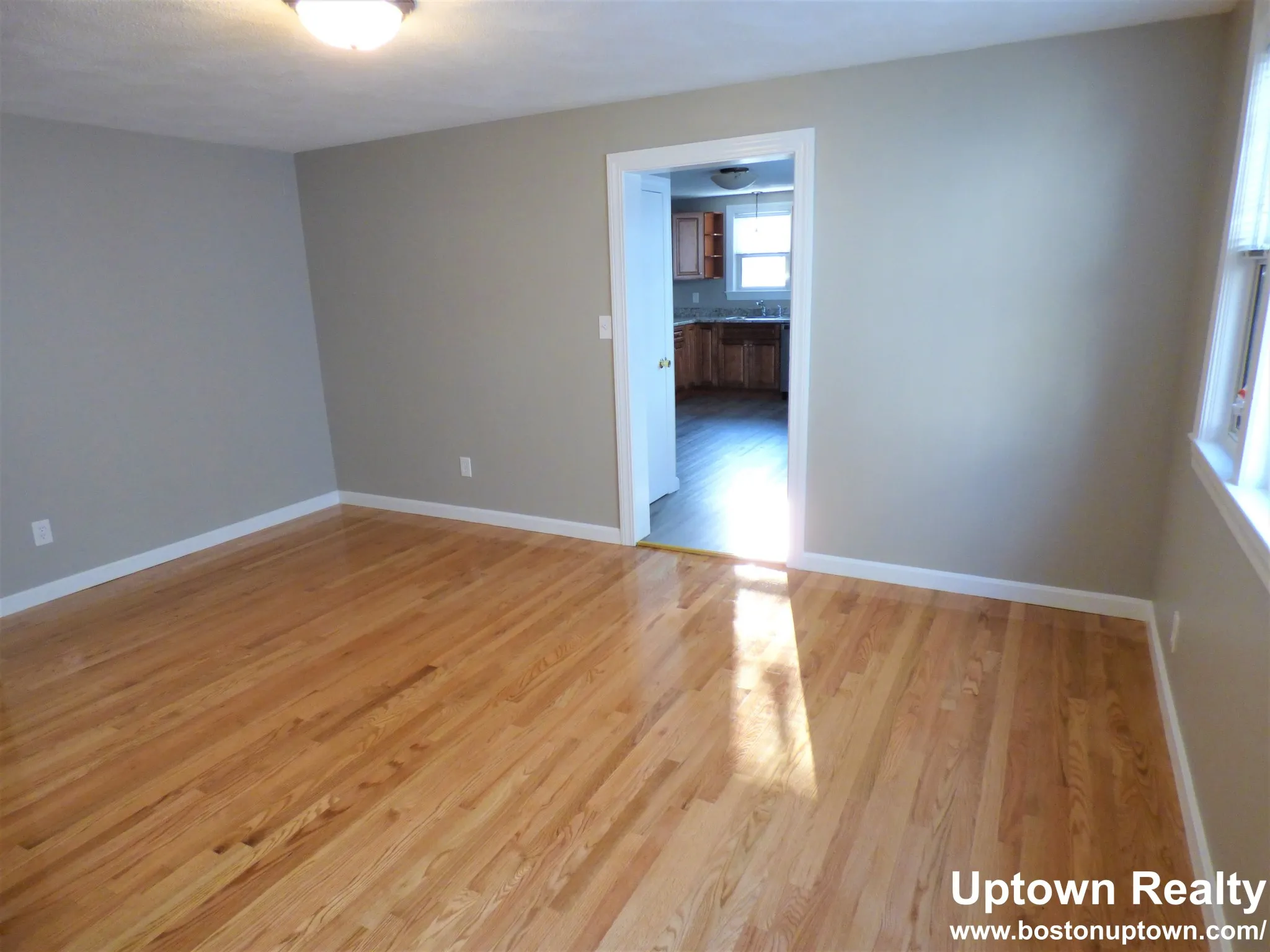 10 Stearns St, South Side