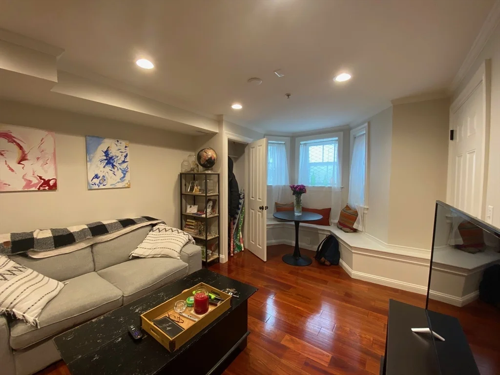 92 Pleasant St, Dorchester