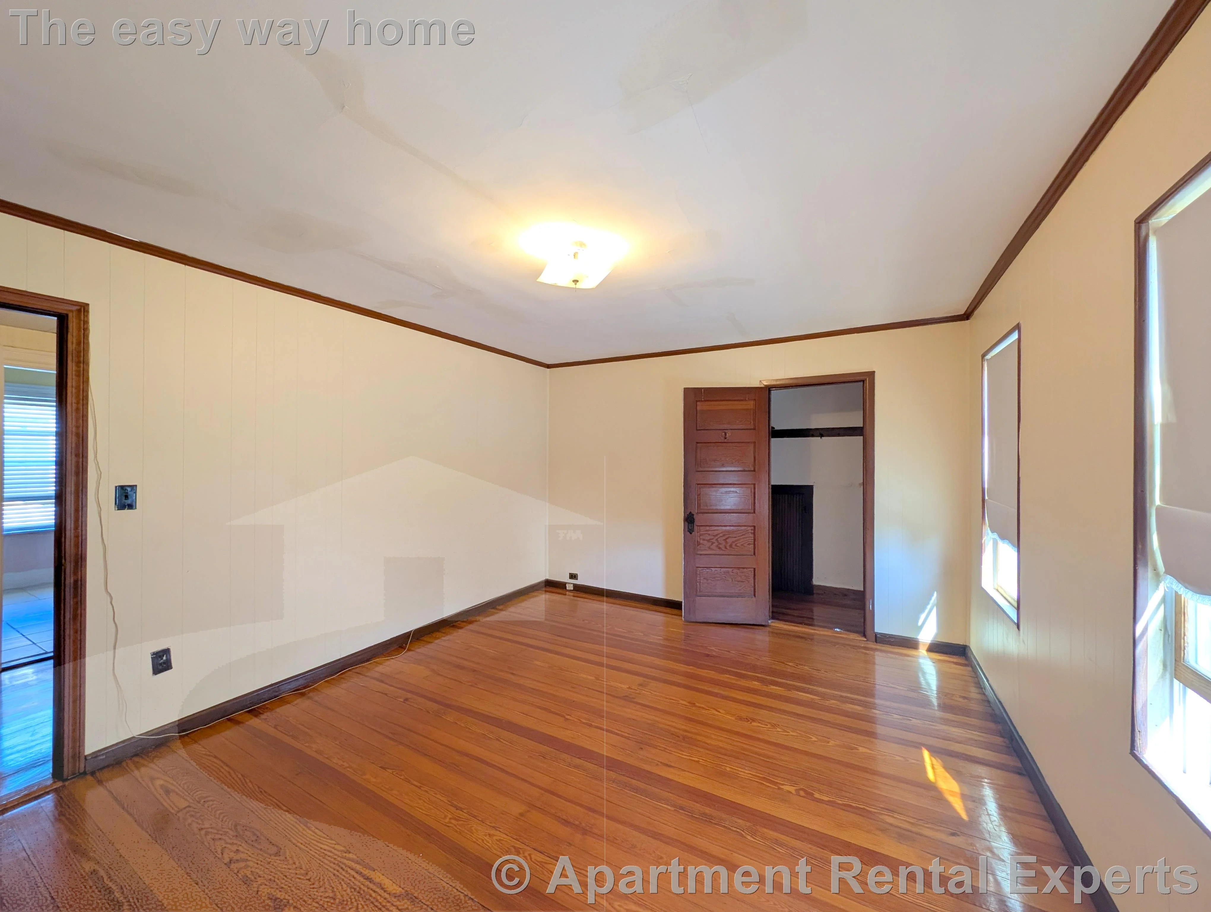 58 Monument St, Tufts