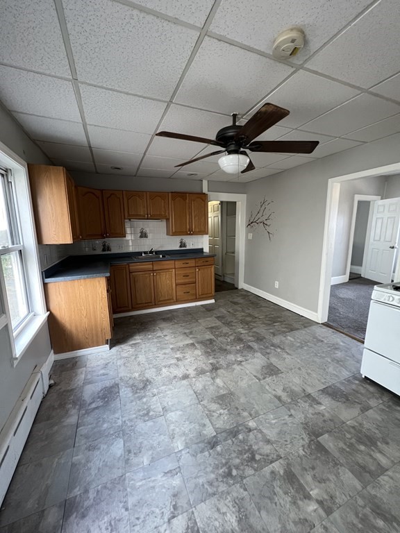 3 bed, 1 bath apartment for rent at 696 Broadway Unit 1, Everett — photo 4 of 6
