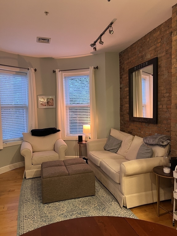 750 E 4th St, South Boston