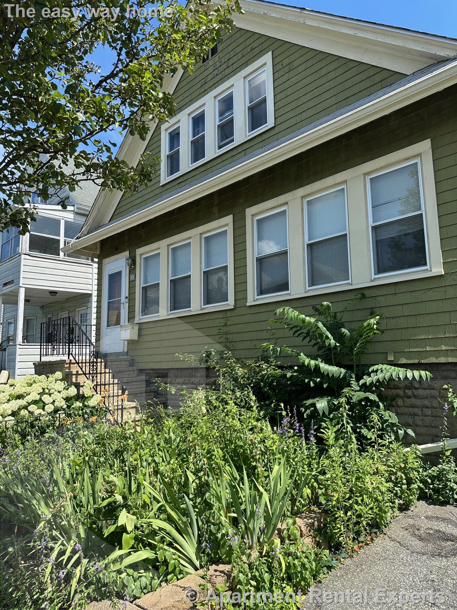 108 Bowdoin St, Tufts