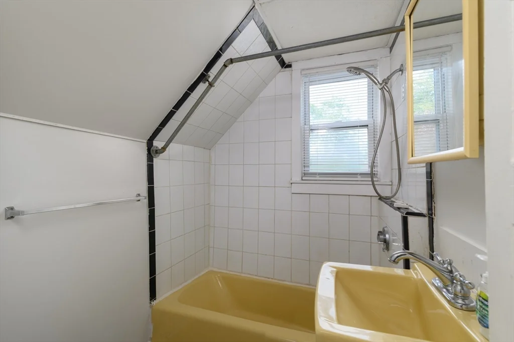 69 Beacon Park, Brockton