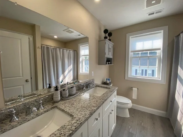 152 W Main St, Millbury