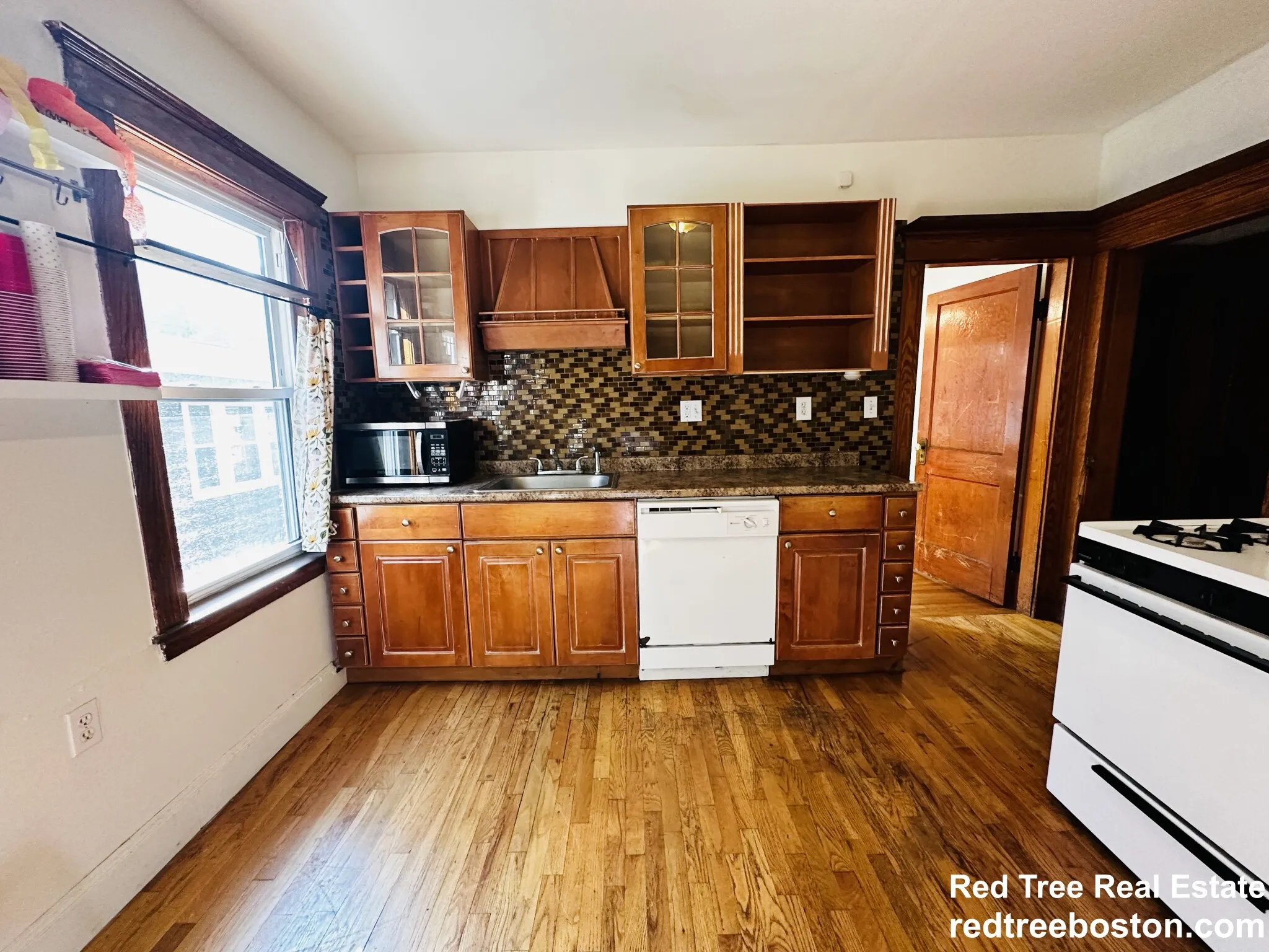 12 Saint Peter St, Jamaica Plain