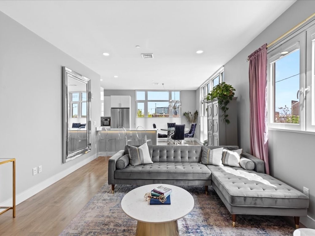 610 Rutherford Ave, Charlestown