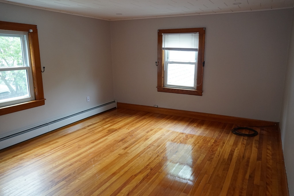 20 Bolton Pl, Bridgewater