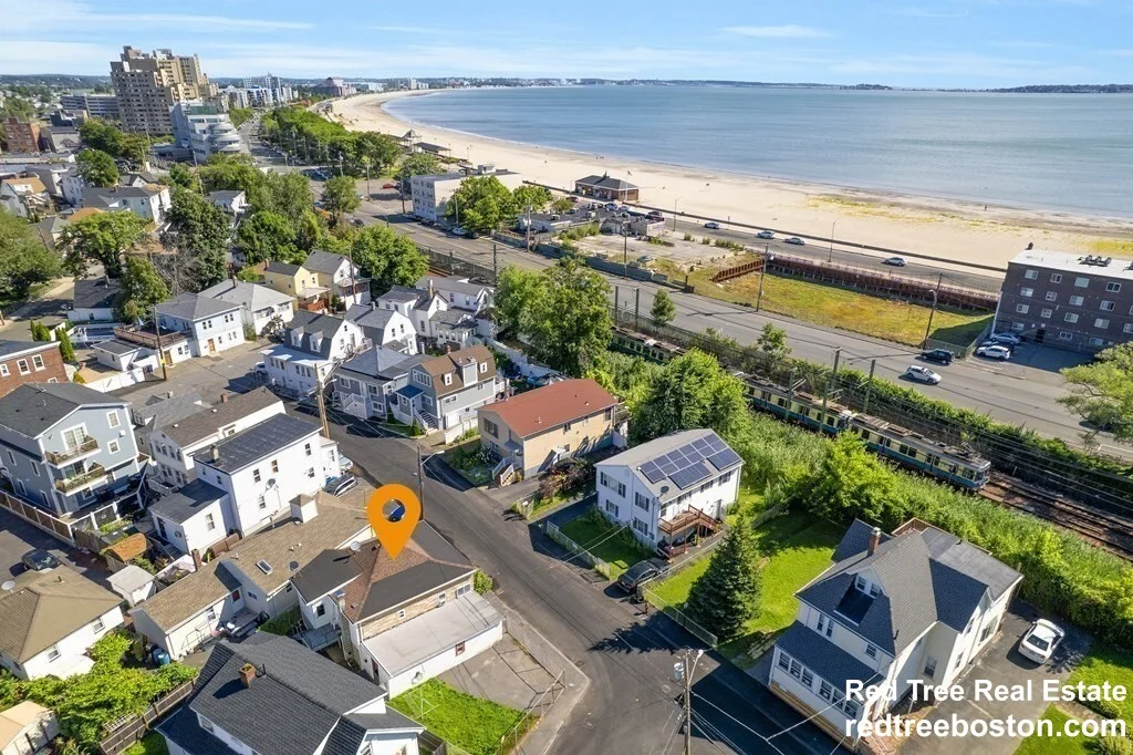 15 Avalon St, Revere