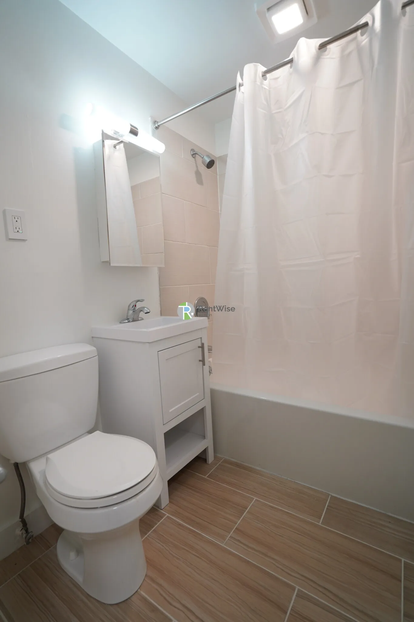 550 Massachusetts Ave, South End