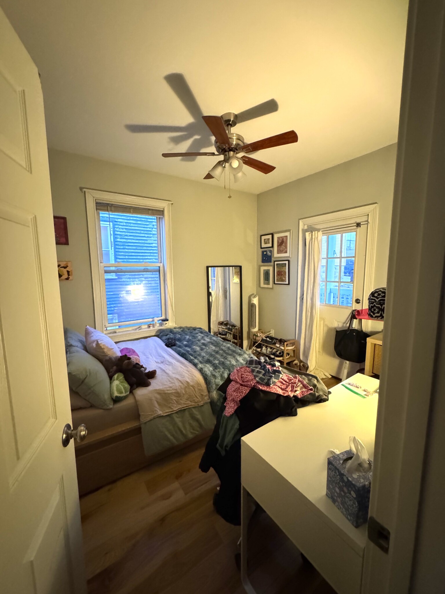 180 Hillside St, Mission Hill