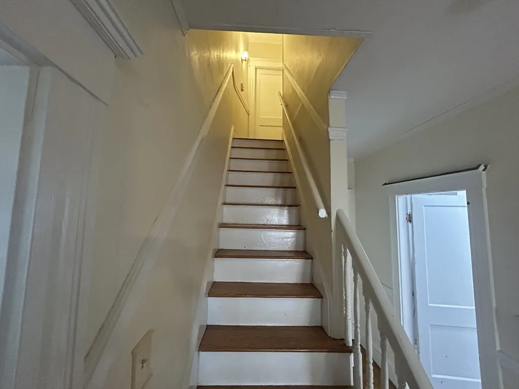 28 Sunset Rd, West Somerville