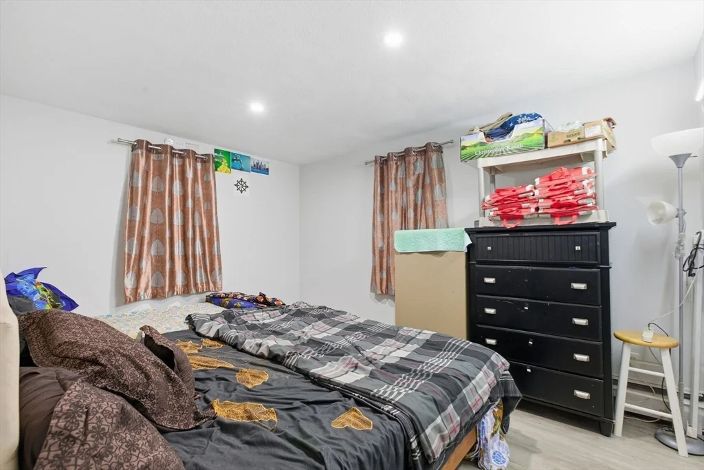 14 Mount Pleasant Ave, Dracut