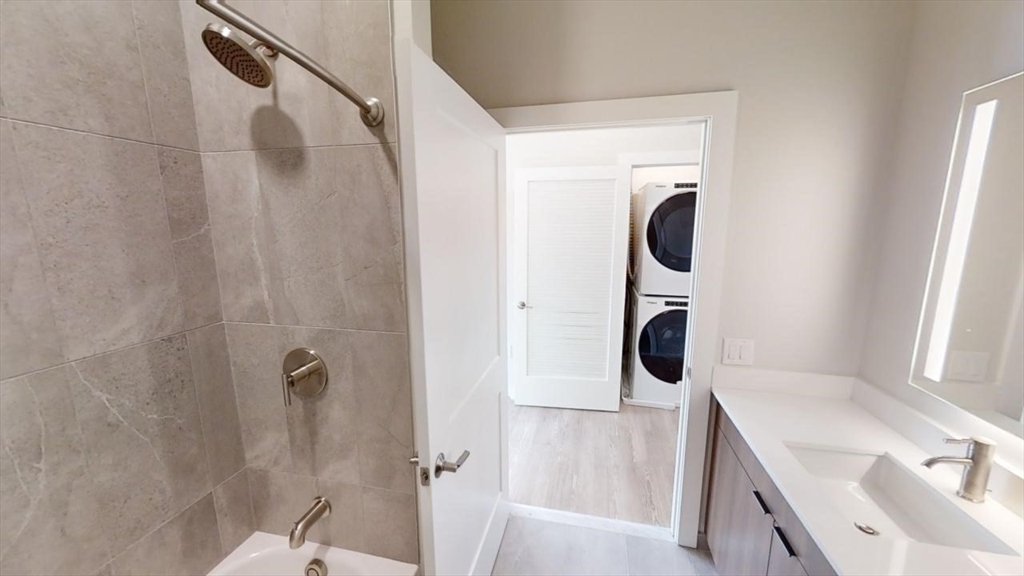 20 4th Ave, Burlington