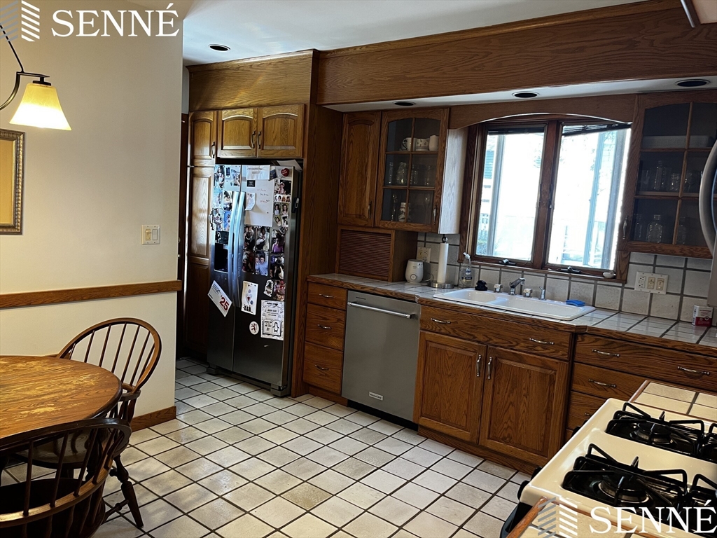 42 School St, Arlington