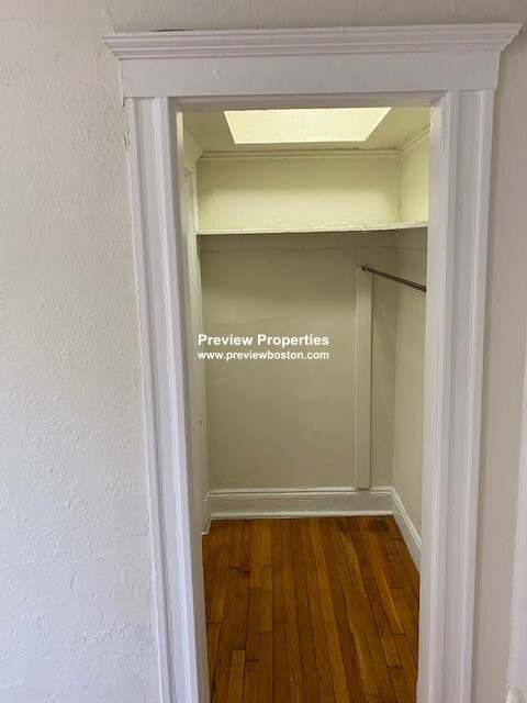 1163 Boylston St, Fenway