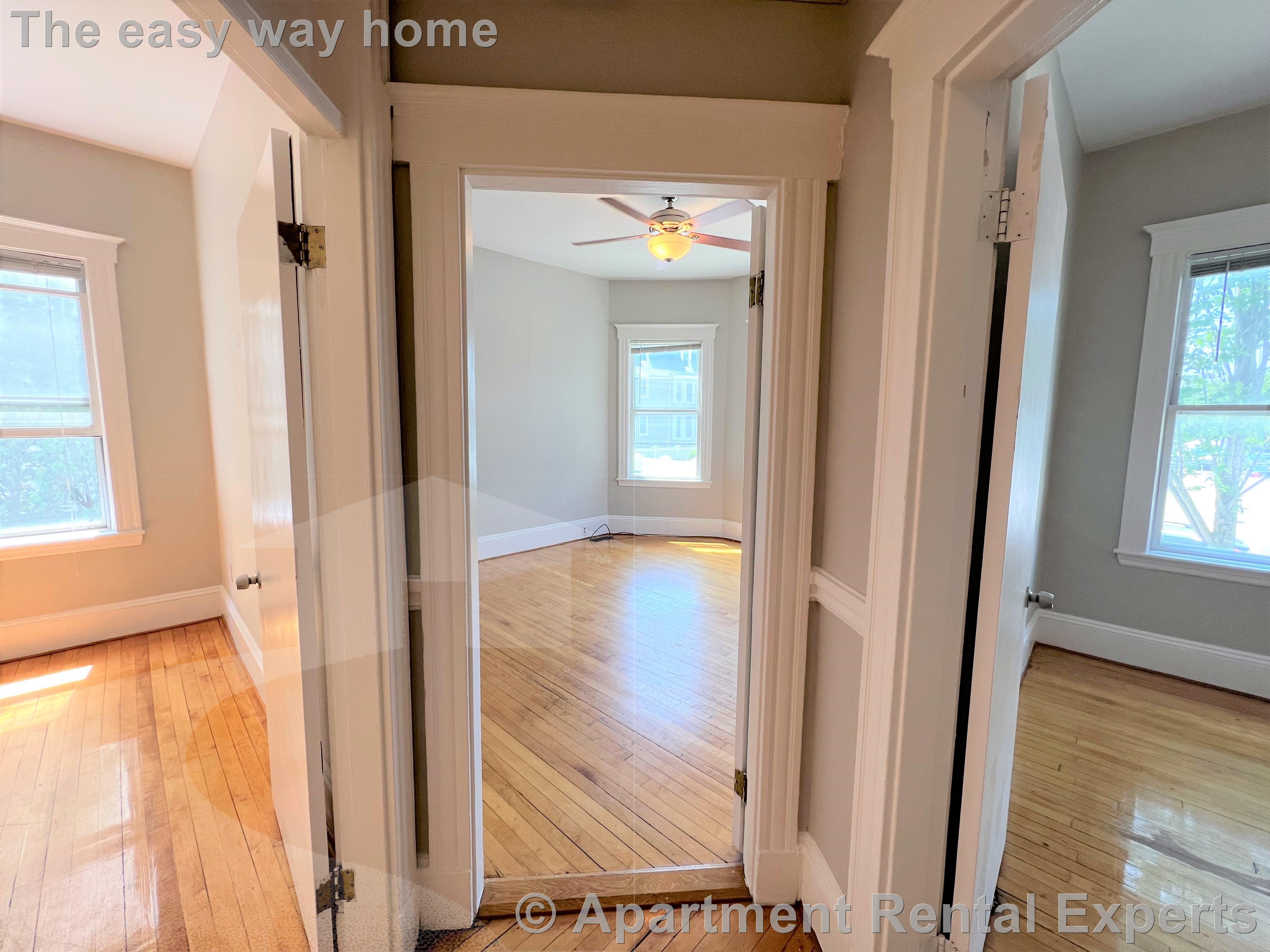 12 Pleasant St, Central Square