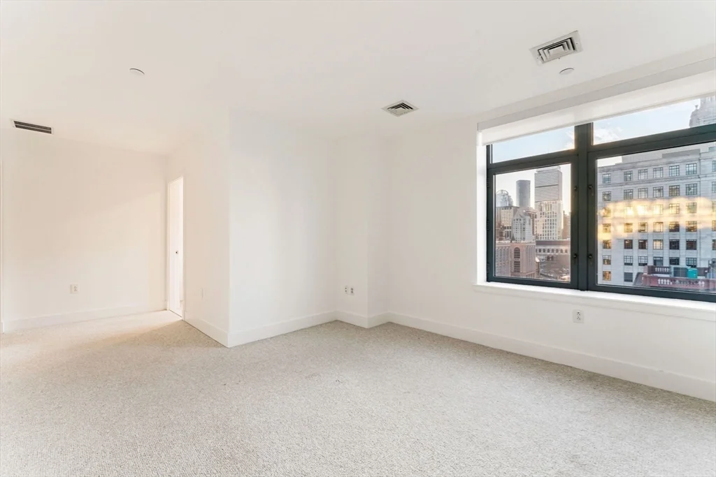 425 Boylston St, Back Bay